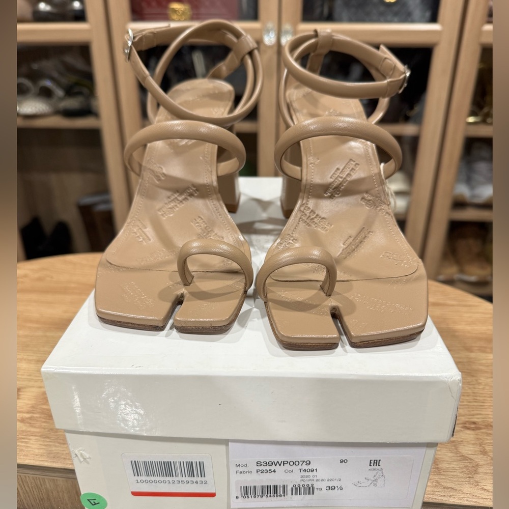 NIB Maison Margiela Tabi sandals